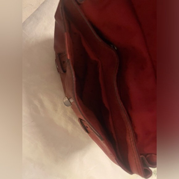 Red Fossil Cross Body Bag - Picture 9 of 11